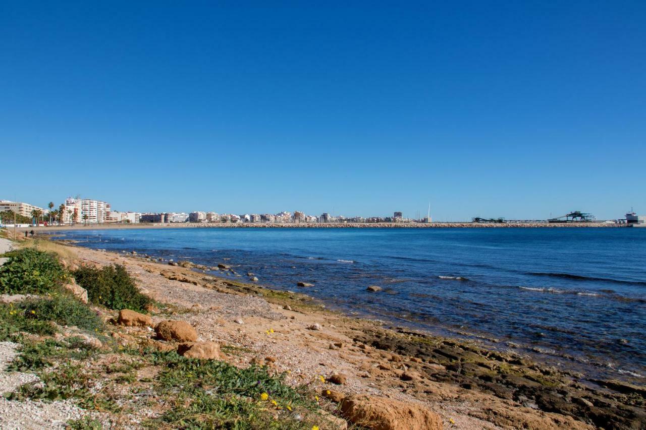 Apartamento 50M Al Mar Torrevieja Bagian luar foto